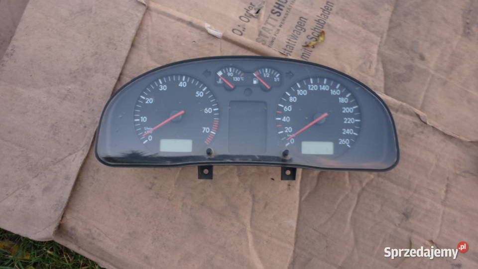 Licznik zegary Passat B5 16 3B919860 Części Kiszkowo