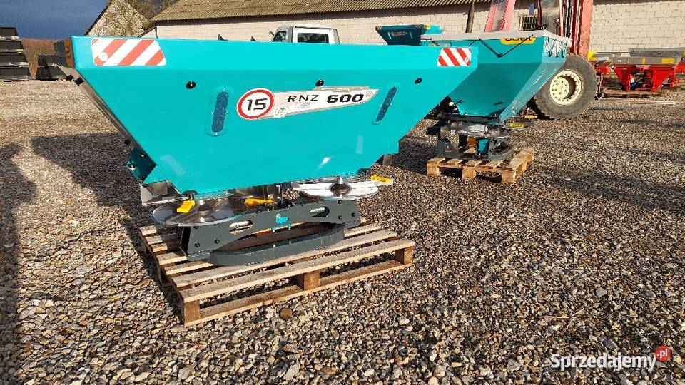 Rozsiewacz dwutalerzowy Superabo RNZ 600l 800l Lubartów