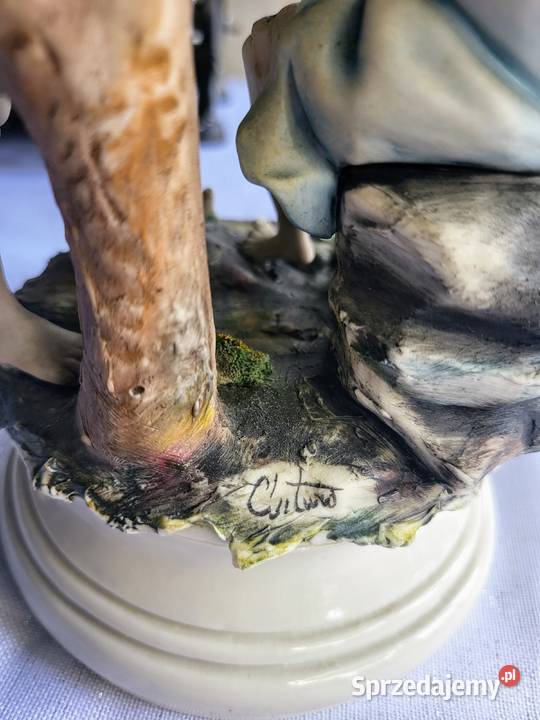 Piękna Porcelanowa figurka Kalisz sprzedam