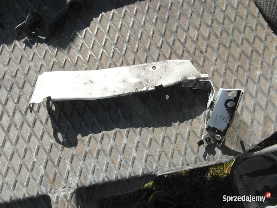 WSPORNIK BŁOTNIKA PRAWY AUDI A4 B8 8K0821136B Części Szczecin