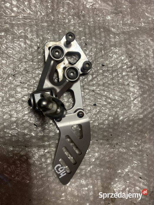Suzuki GSXR 600 750 lewy set podnóżek C94 K8 K9 Poznań