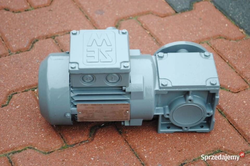 Motoreduktor kątowy 018kw 80obrmin Firmy SEW Kargowa