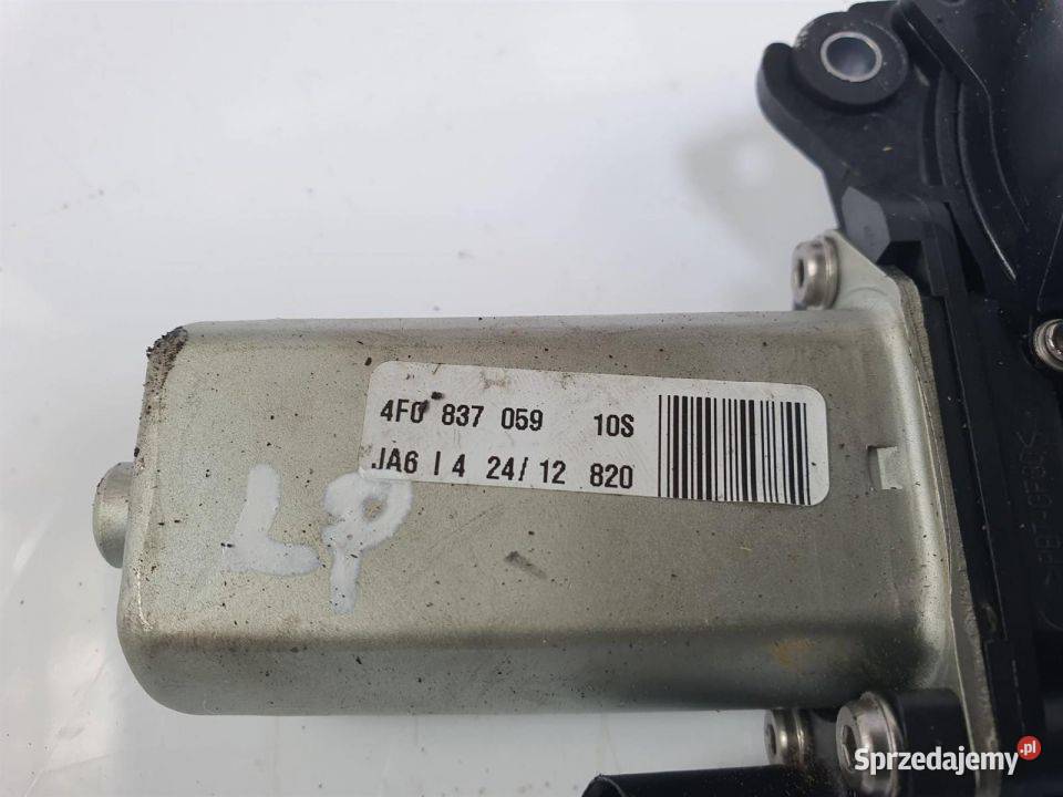 DOCIĄG DRZWI AUDI S8 D4 4F0837059 Lipno