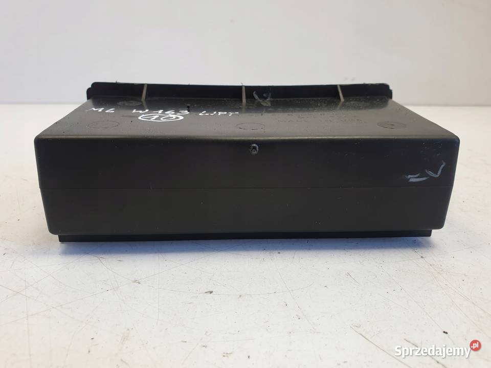 Mercedes ML W163 SCHOWEK ŚRODKOWEJ KONSOLI półka