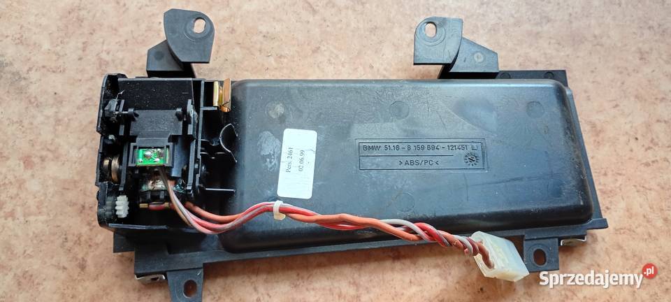 BMW E39 Gniazdo zapalniczki 12V 8159694 Rozdzielacze gniazda zapalniczki Iłownica