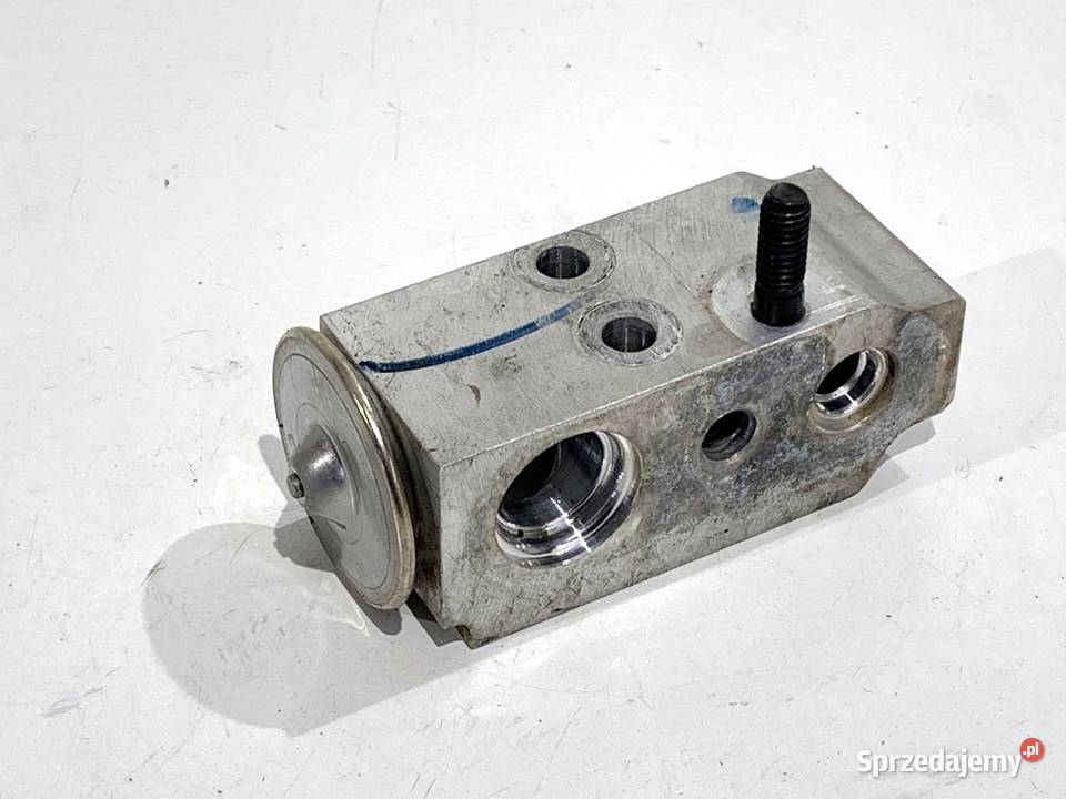 ZAWÓR NAGRZEWNICY SSANGYONG TIVOLI 97775F1690