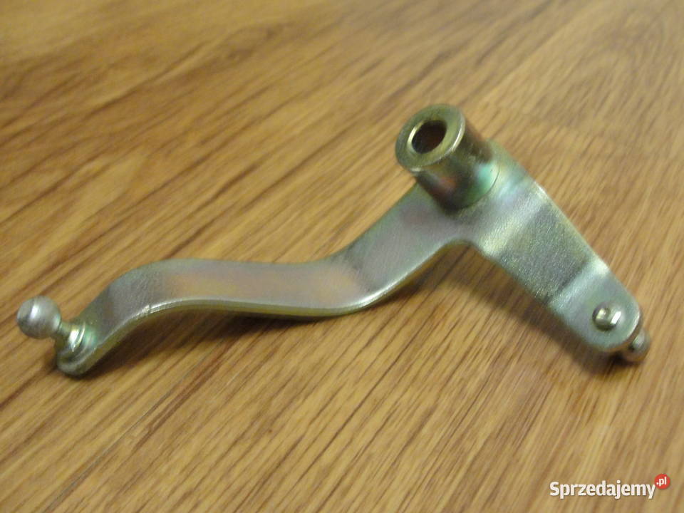 Mercedes W110 Skrzydlak dzwignia dźwigienka