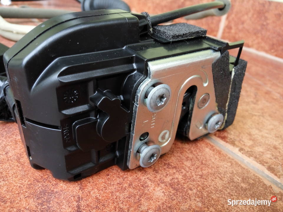 Nissan Micra K13 cięgno linka klamki zamka drzwi osobowe wielkopolskie Jarocin