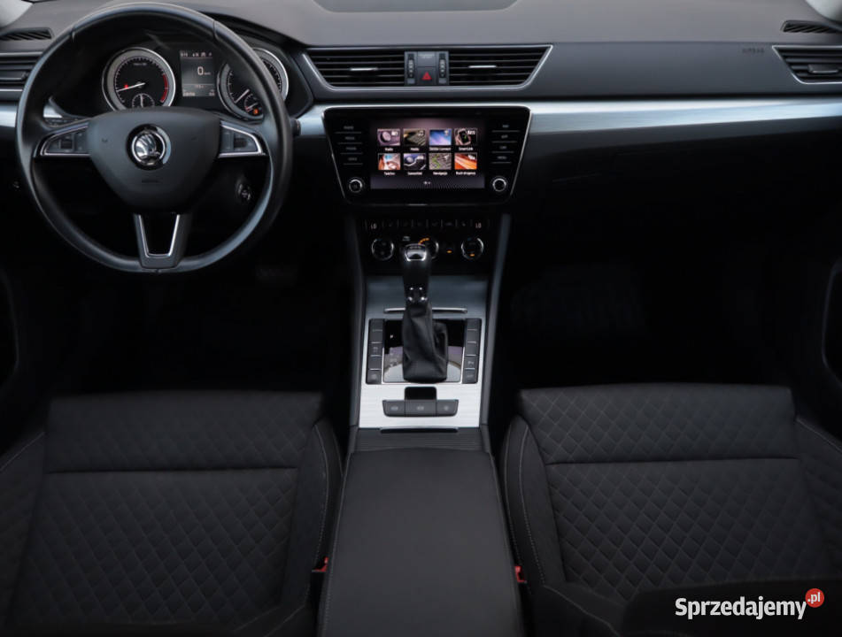 Skoda Superb 20 TSI asystent pasa ruchu lubelskie Lublin sprzedam