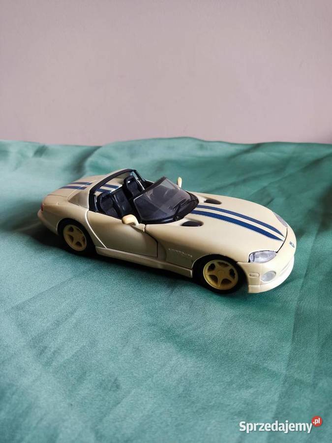 Model samochodu 124 Dodge Viper RT10 1996 Maisto Głuchołazy sprzedam