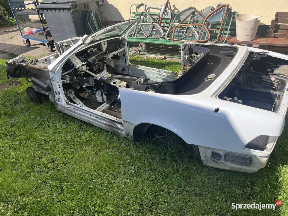 Mercedes R129 500SL Zdekompletowany Karoseria
