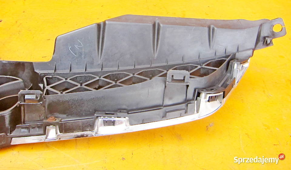 MAZDA 5 0510 ATRAPA GRILL Zwoleń