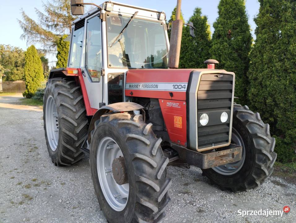Ciągnik rolniczy Massey Ferguson1004 Łącznik