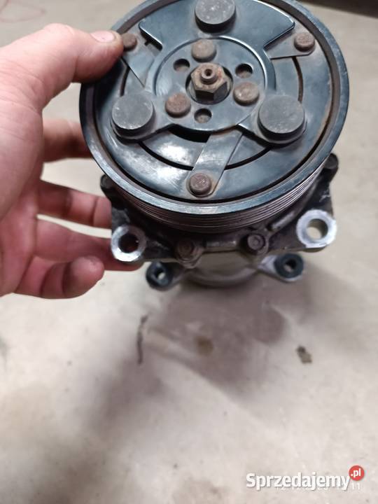 Sprężarka Klimatyzacji 18t auq pasek osprzętu Rok produkcji 2001 mazowieckie Wyszków