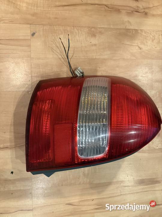 Lampa tył lewa Mazda 323f BJ Ostrów Wielkopolski