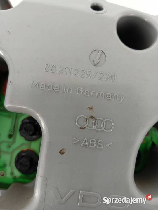 LICZNIK 110008835001 19 TDI 110 Audi A4 I Wyposażenie wnętrza