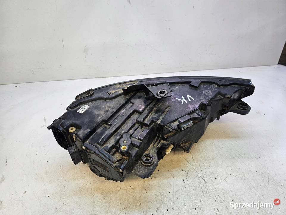 REFLEKTOR XENON LED LEWY AUDI A3 8V LIFT Przystajń sprzedam