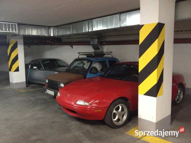 Garaż do wynajęcia DUŻY 30m2 Metro Kabaty Warszawa