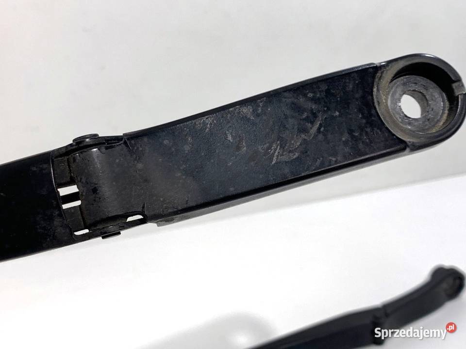 RAMIĘ WYCIERACZKI KOMPLET PRZÓD AUDI Q8 sprzedam