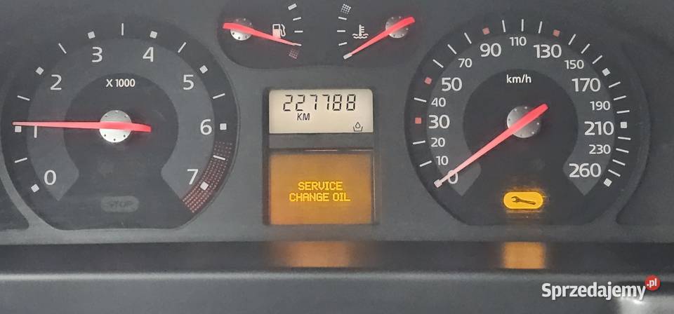 Renault laguna 16 benzyna 2006r kupiony w Polsce Józefów