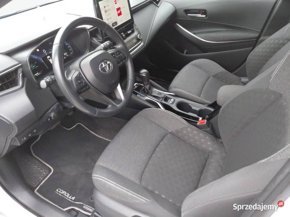 Toyota Corolla 2023r Faktura Vat Salon Polska Rok produkcji 2023 Warszawa sprzedam