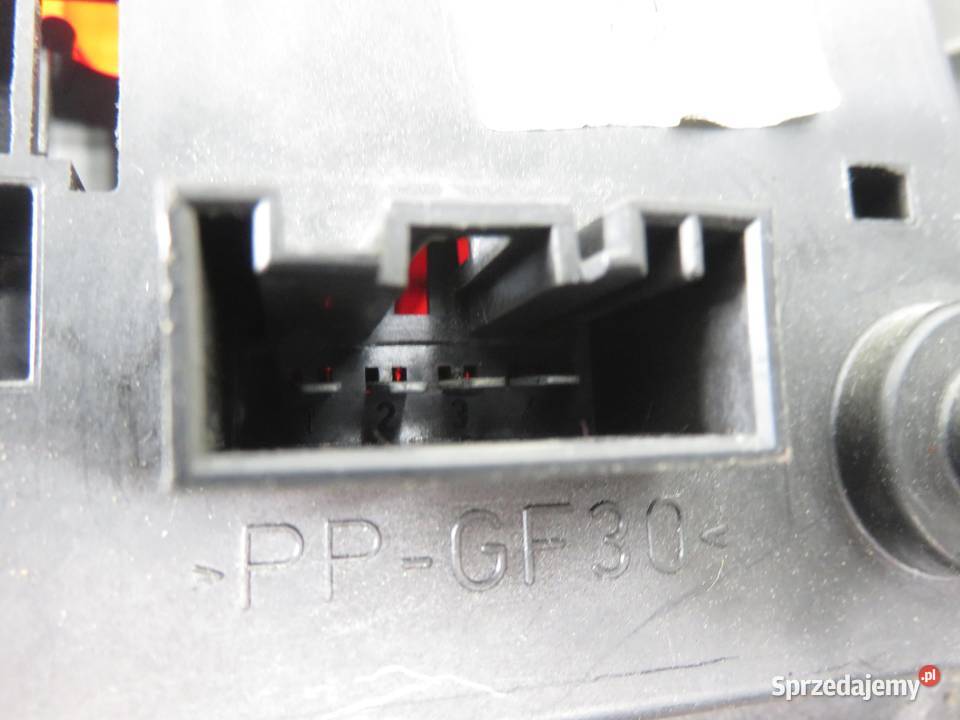 LAMPA LEWA TYLNA BMW X3 E83 63216990169