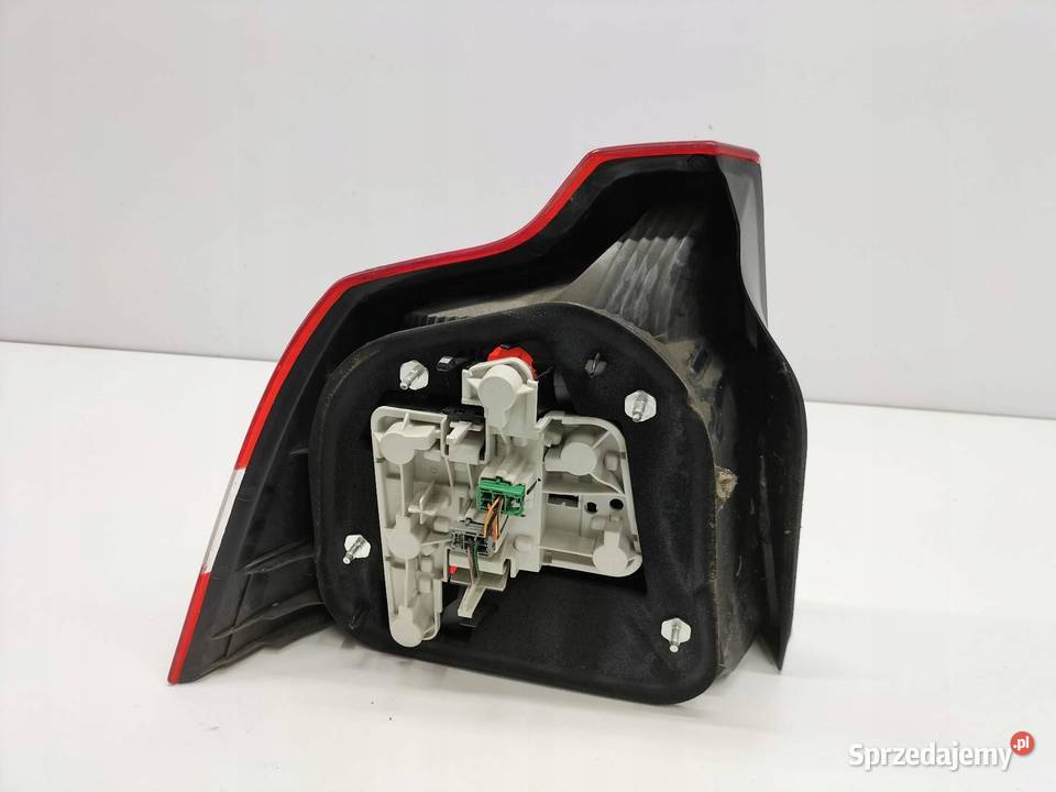 LAMPA TYŁ PRAWA SEDAN Volvo S40 II 20042012 Rok produkcji 2006