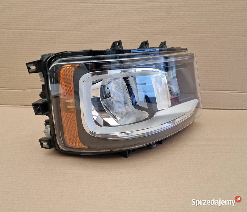 SCANIA R S REFLEKTOR PRAWY LAMPA PRAWA FULL LED Bieleń