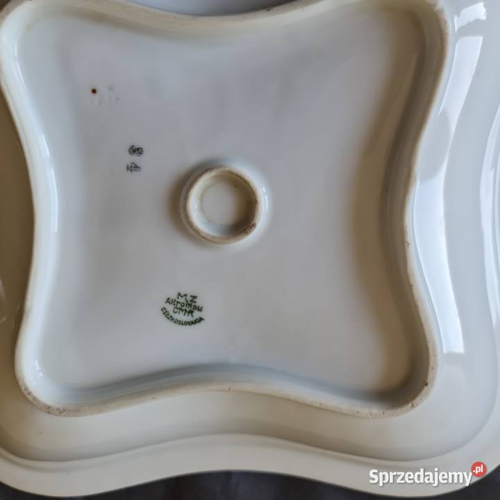 Porcelananowa salaterka Okres PRLu mazowieckie