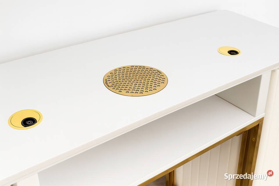 Biurko kosmetyczne z otworem na pochłaniacz Golkowice