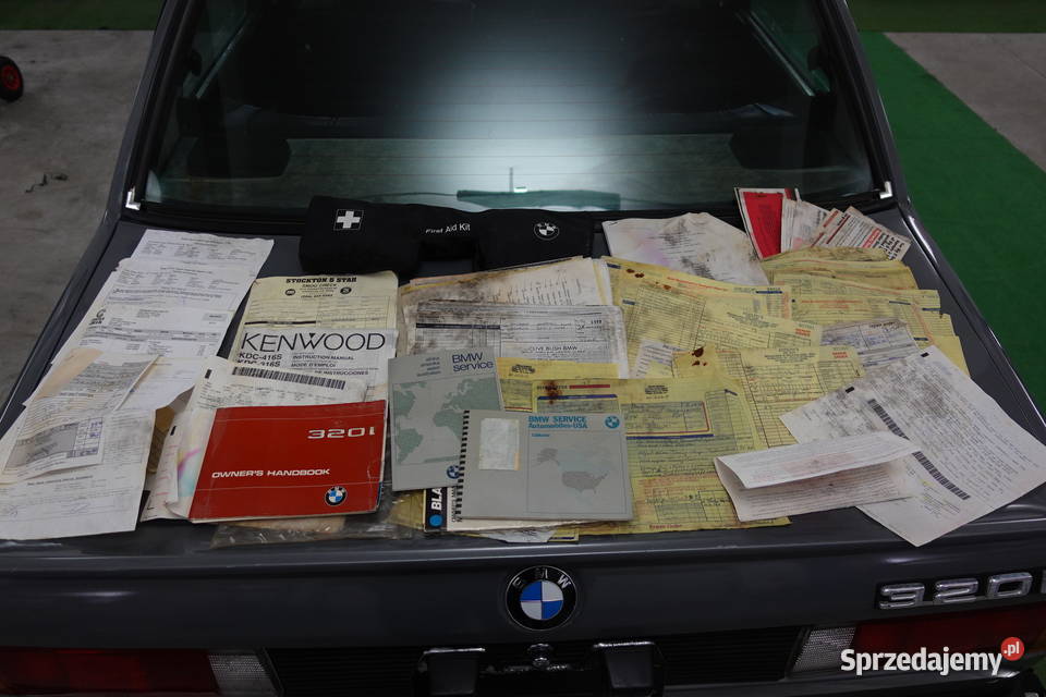 BMW 320i E21 129 Klimatyzacja Sprawny Super Baza nieuszkodzony Seria 3 Zgierz