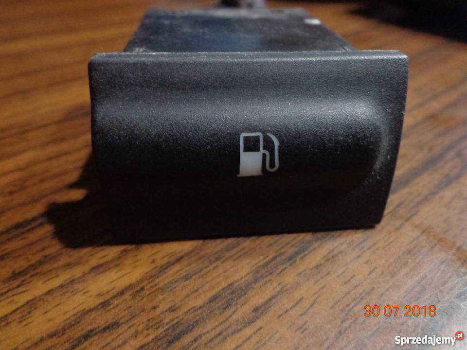 Skoda Octavia I Przełącznik przycisk otwierania Łódź