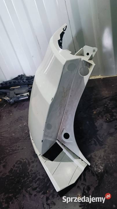 Narożnik lewy zderzaka Megane 3 kombi OV369 Przemyśl