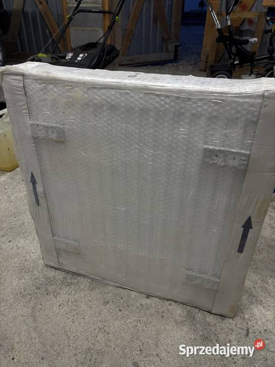 Nowy grzejnik 600x600 Sieradza sprzedam