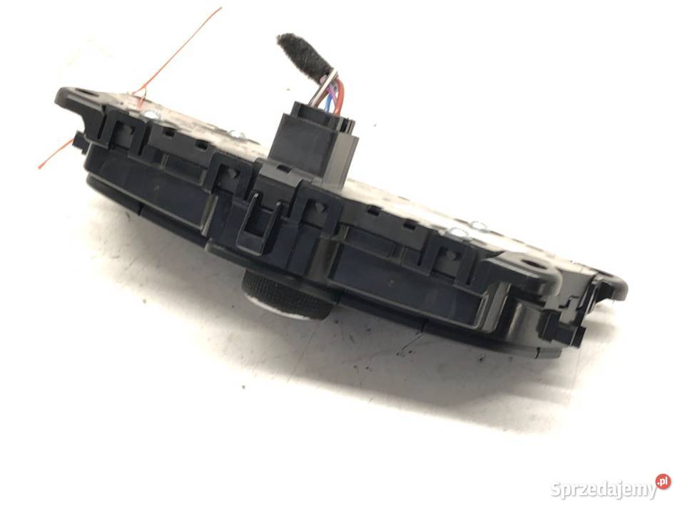 PANEL RADIA FORD FOCUS III F1ET18K811HD