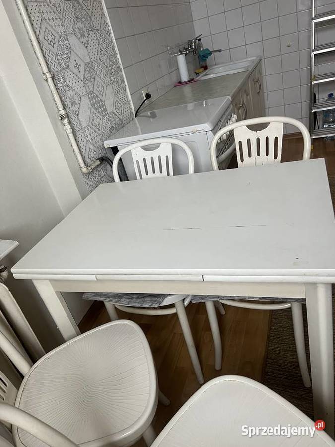 Zestaw stół kuchenny z czterema krzesłami Racibórz