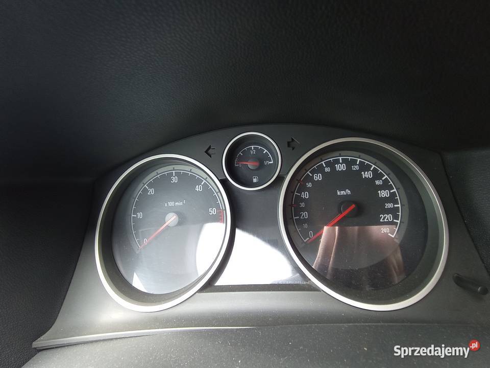 Opel Astra 17 CDTI Kombi 2005 r dawca części wielkopolskie Szklarka Myślniewska
