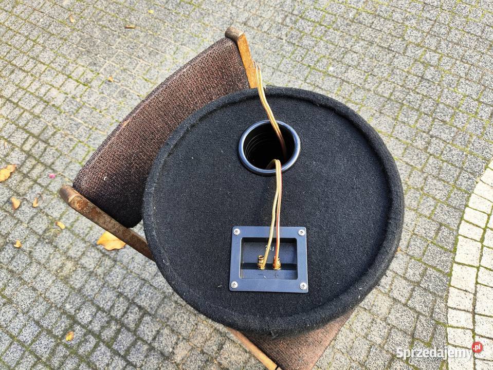Tuba bassowa basowa subwoofer Blaupunkt Niegowonice