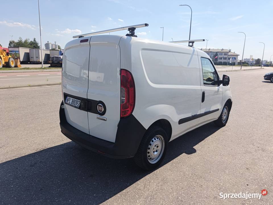Fiat Doblo 2015 Uszkodzony Samochody dostawcze Marki
