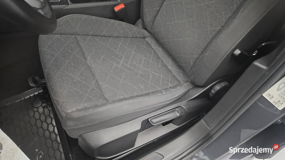 Volkswagen Golf 20 TDI Life Z Polskiego Salonu Warszawa