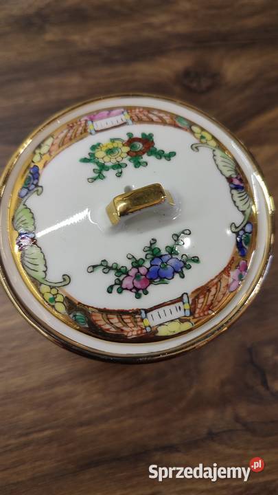 Serwis do kawy porcelana chińska Vintage Filiżanki i spodki Bydgoszcz