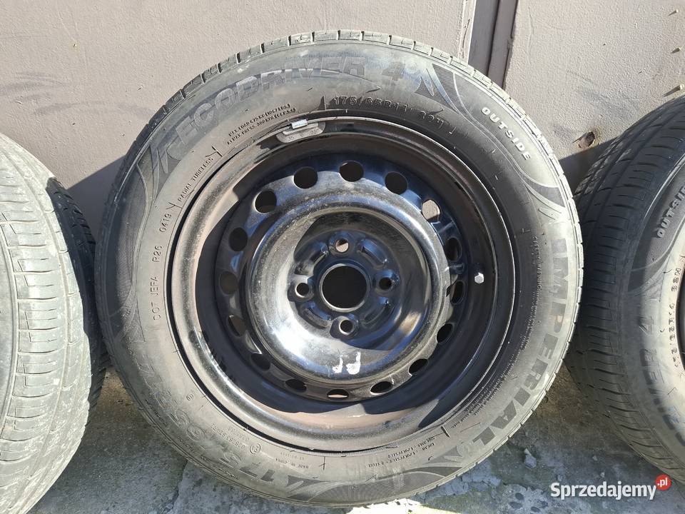 Felgi stalowe 14 Toyota Yaris z oponami letnimi Katowice