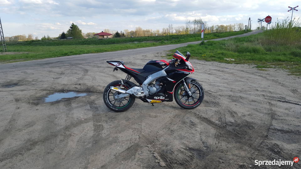 Aprilia RS4 50 limitowana do nego kask manualna