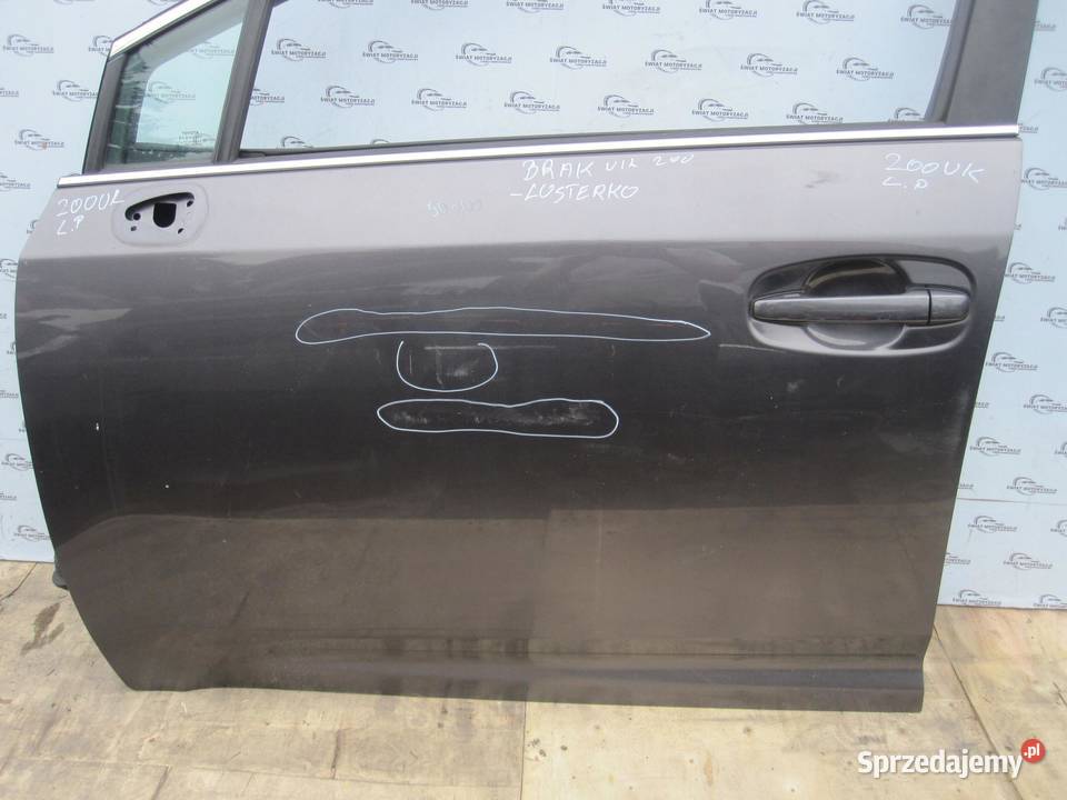 TOYOTA AVENSIS T27 III 10r drzwi lewe przód