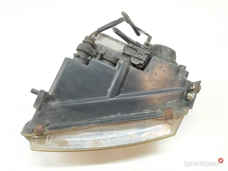 LAMPA PRZÓD PRAWA XENON EUROPA PRZED LIFT sprzedam
