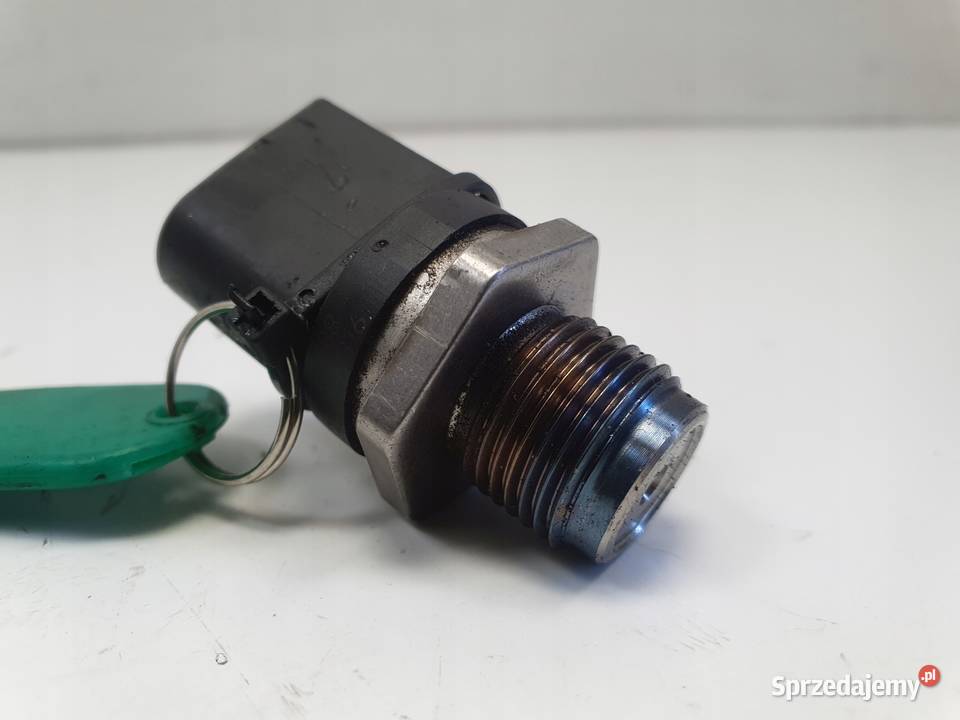 BMW E87 E90 E91 20 D N47 CZUJNIK PALIWA zawór