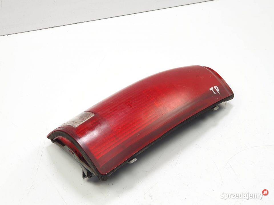 LAMPA PRAWA TYŁ GMC YUKON DENALI 1999 Lipno