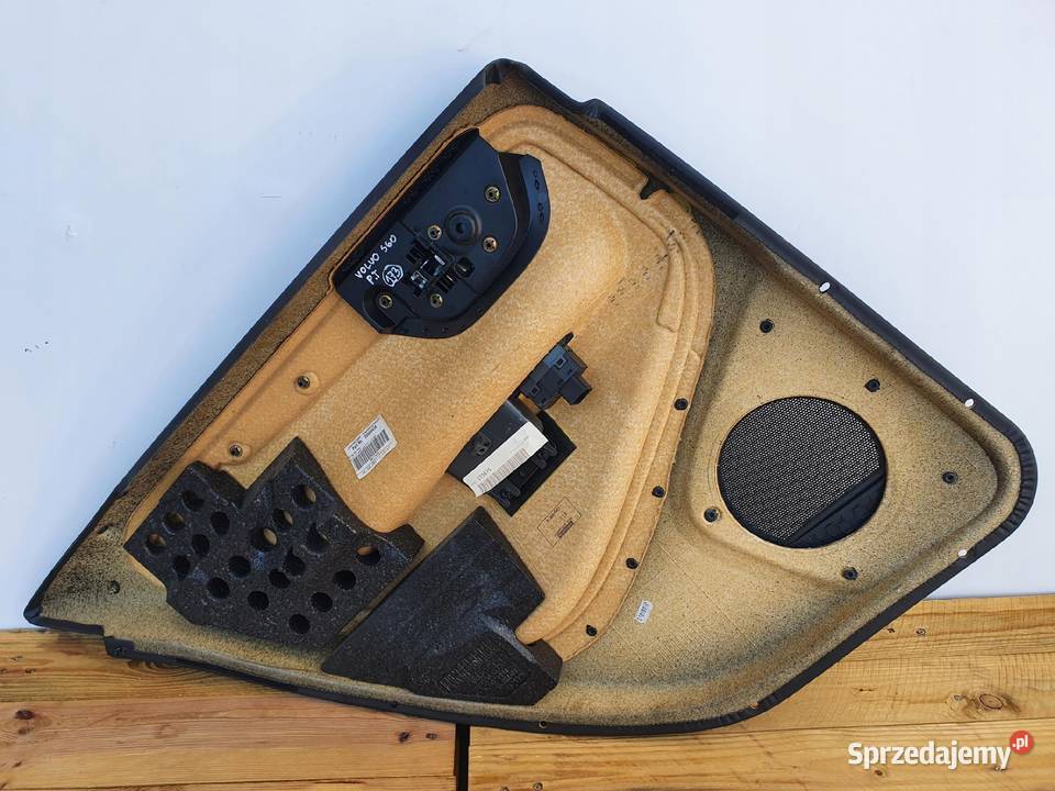 Volvo S60 TYLNY TYLNI BOCZEK DRZWI PRAWY TYŁ osobowe sprzedam