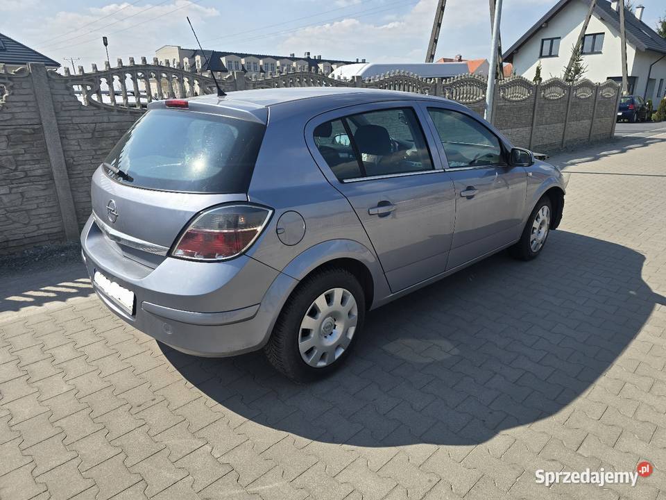 Opel Astra 16 benzyna 2009 115KM Jarocin