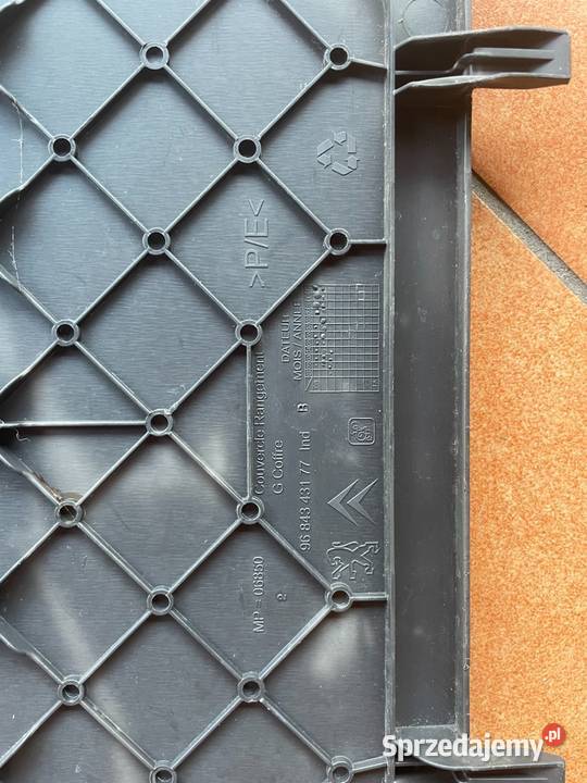 Zaślepka bagażnika Peugeot 3008 Gostyń